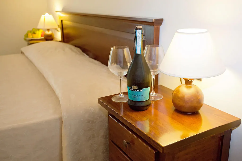 Albergo Le Giraffe Marina di Pietrasanta Italy