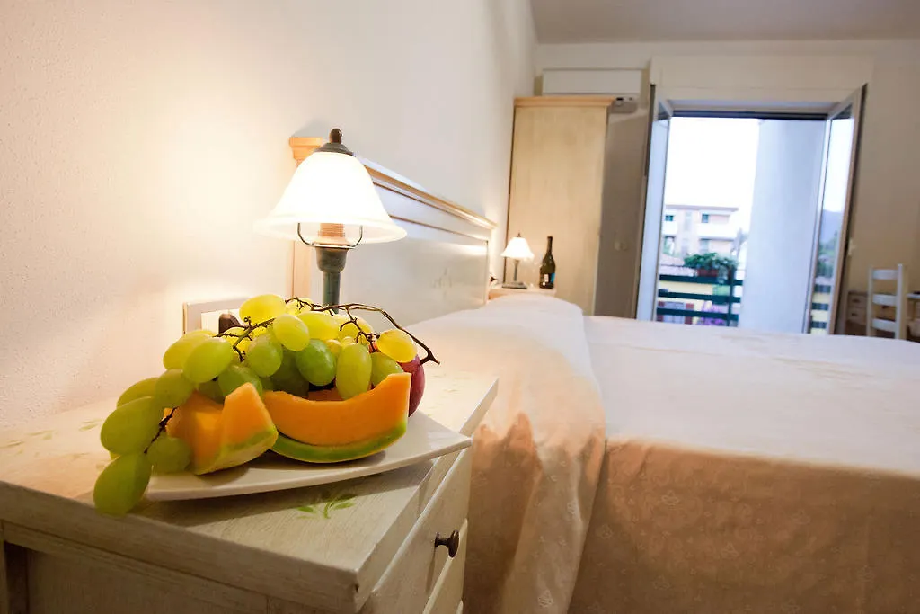 *** Hotel Albergo Le Giraffe Marina di Pietrasanta Italy