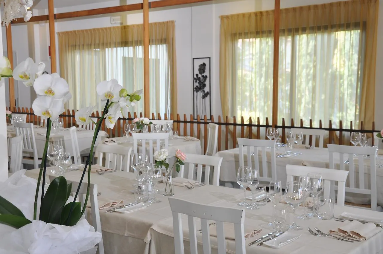 Albergo Le Giraffe Marina di Pietrasanta 3*,